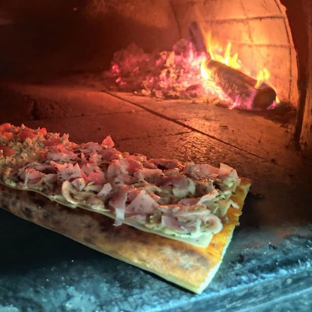 Su pizzería en Moaña con el sabor de siempre