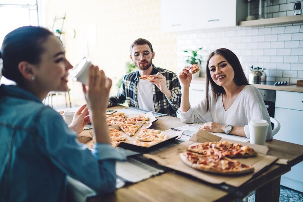 ¿No tienes tiempo para cocinar? ¡Te preparamos tus platos favoritos para llevar!